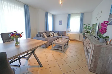 Wohnzimmer mit Schlafcouch