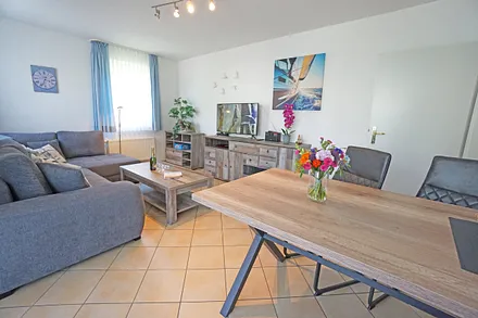 Wohnzimmer mit Schlafcouch