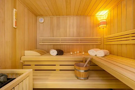 Finn-Sauna (Klafs) für max. 4 Personen (Kosten: 2€ pro Stunde)
