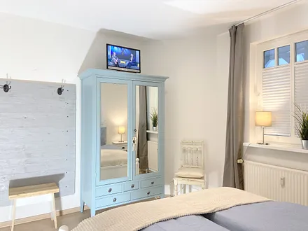 Zweiter Fernseher im Schlafzimmer