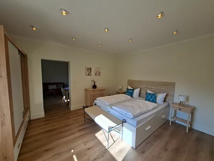 großes Schlafzimmer