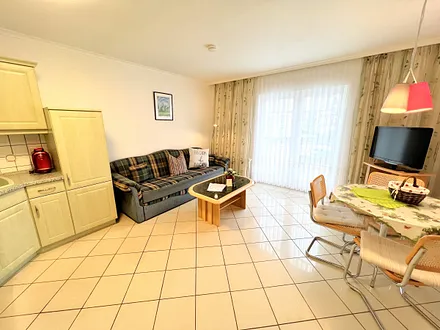 Wohnbereich mit Küchenzeile