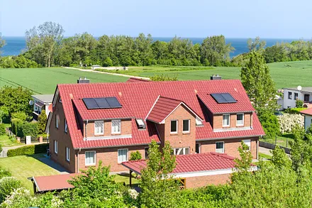 Haus Wassermann mit Blick auf die Ostsee