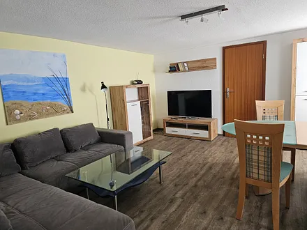 Wohnraum mit Schlafcouch