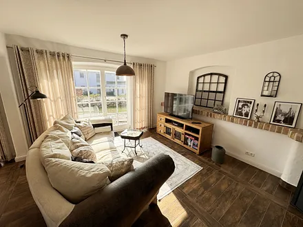 Wohnbereich mit großer Couch zum Verweilen