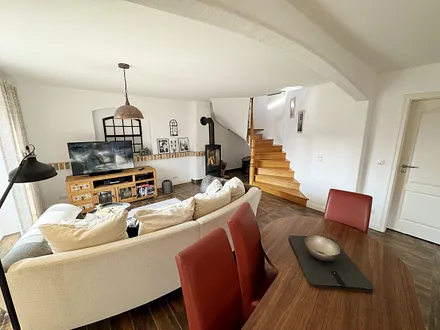 Essbereich und der Wohnbereich des Hauses