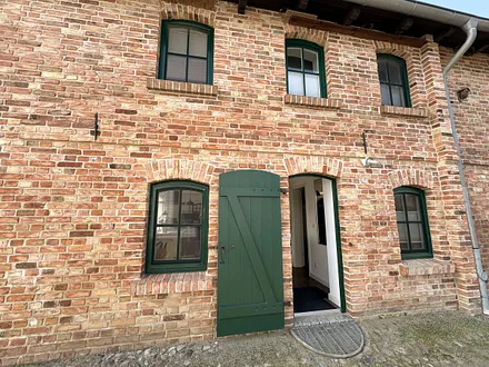 Seitenansicht Uns Kathus