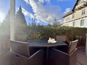 Terrasse (2025 saniert)