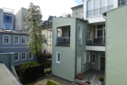 FW3, 1. Etage, 2 überdachte Balkone