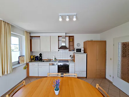 separate, voll ausgestattete Küche