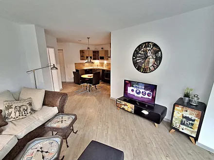 großzügiger Wohn- und Essbereich