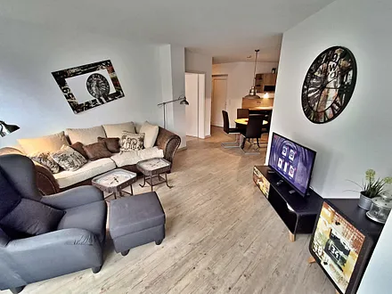 großzügiger Wohn- und Essbereich