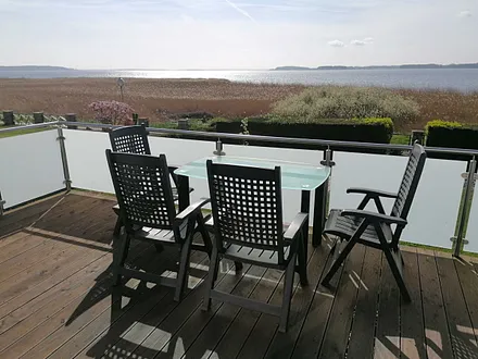 möblierte Hochterrasse mit fantastischem Ausblick