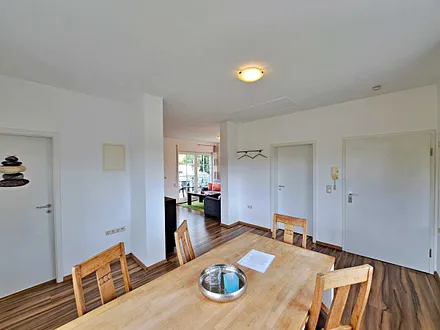 großzügiger Essbereich