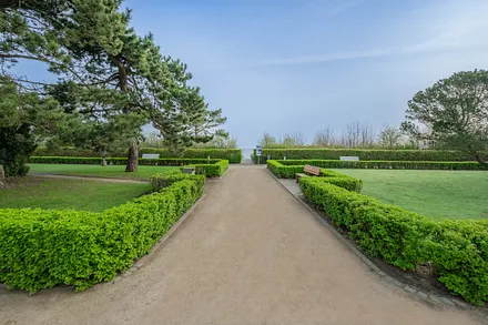 Weg zur Promenade und Strand