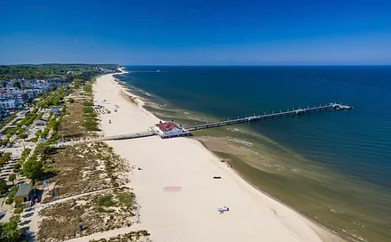 Strand und Seebrücke