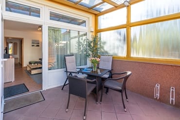 überdachter Sitzplatz