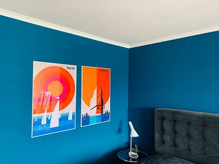 Überall finden sich Bilder des Künstlers Bo Lundberg 