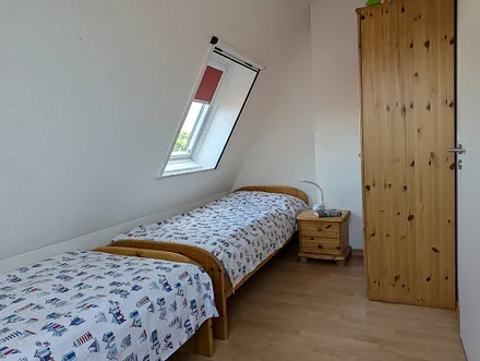 Schlafzimmer 2