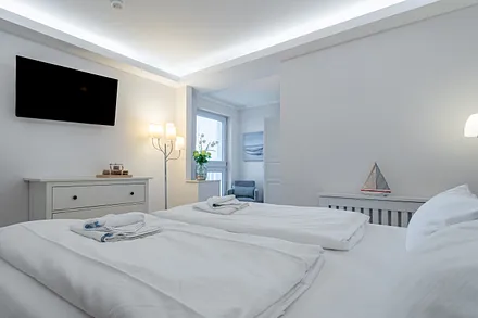 Schlafzimmer 2