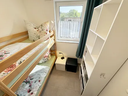 2. Schlafzimmer mit Etagenbett