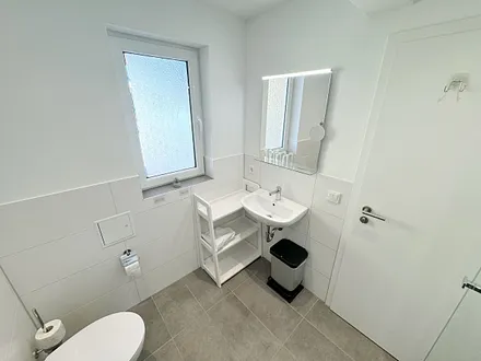 Badezimmer mit Waschplatz