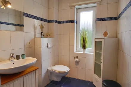 Badezimmer mit Dusche