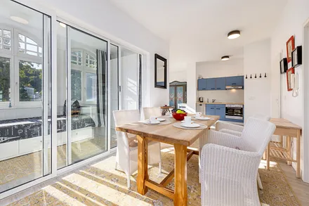 Blick vom Eßbereich in Schlafzimmer 2.