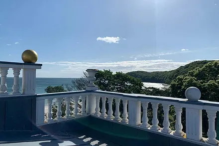 Ihr wunderbarer Meerblick von der gemeinschaftlich genutzten Dachterrasse der Villa Sirene.