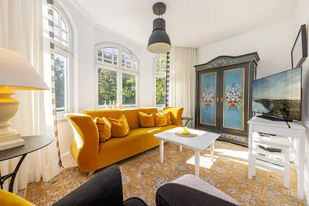 Der lichtdurchflutete Wohnbereich.