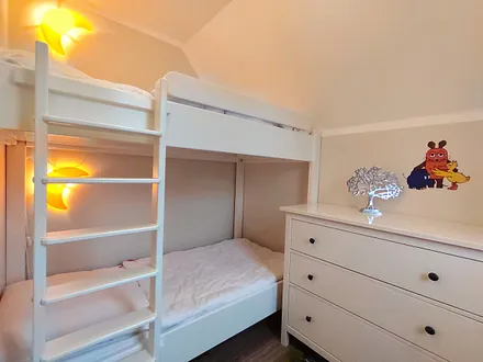 Kinder-Schlafzimmer mit Etagenbett