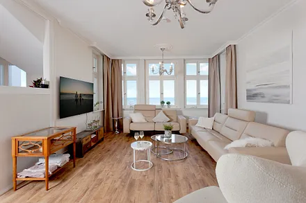 Wohnzimmer mit Meerblick