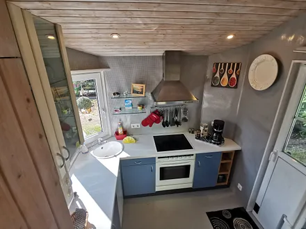 gut ausgestattete Küche