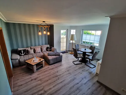 Wohnlandschaft mit Esstisch