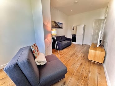 zweites Zimmer mit Schlafcouch