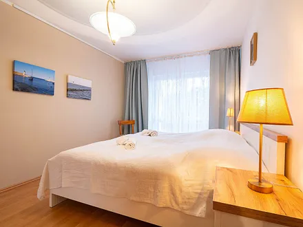 Das Schlafzimmer mit Doppelbett