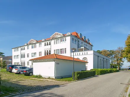 Die Außenansicht des Hauses Miramare