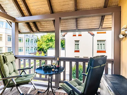 Der möblierte Balkon