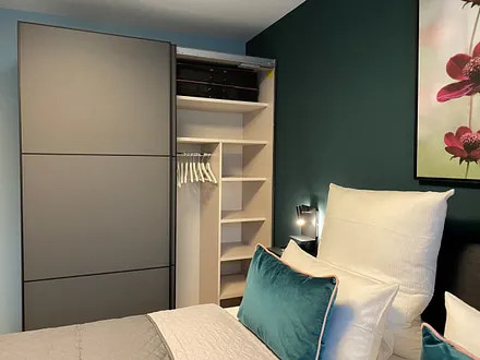 Das Schlafzimmer mit Boxspringbett