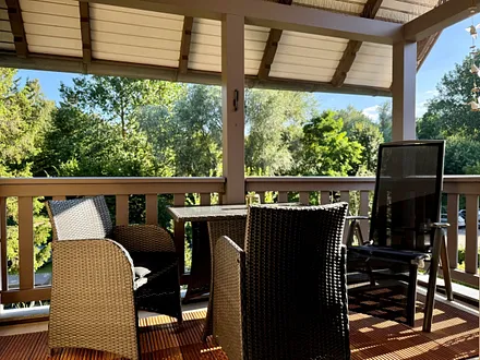 Der möblierte Balkon