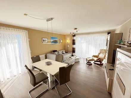 gemütlicher Wohn-und Essbereich