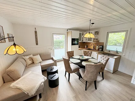 gemütlicher Wohnbereich mit Couch