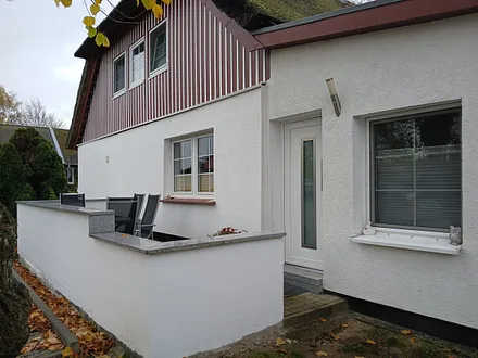 Terrasse mit Eingang zur Ferienwohnung "Seepferdchen"