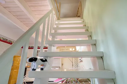 Die Treppe zum Hochbett.