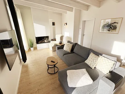 Couchecke mit Blick zum Gaskamin