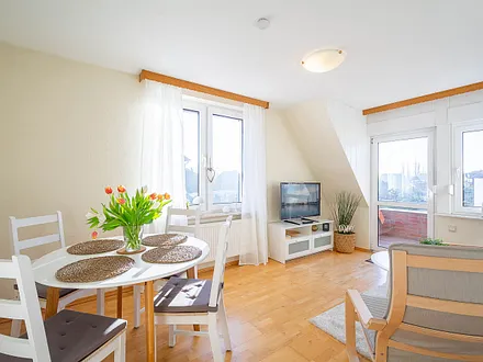 Der helle freundliche Wohnraum