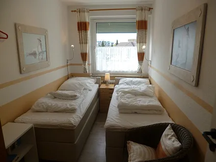 Fenster mit Außenrollläden