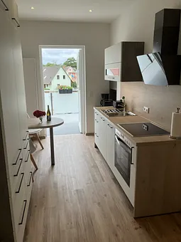 Küche mit Südbalkon