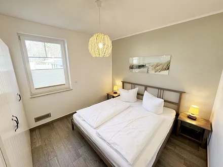 1.Schlafzimmer mit Doppelbett