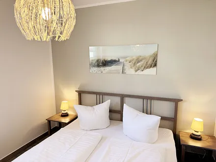 1.Schlafzimmer mit Doppelbett